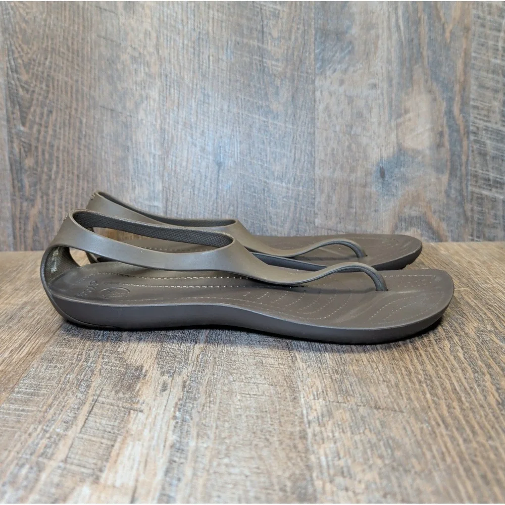 Crocs Serena Sexi Espresso Brown T-strap Thong Sandals Women's Size 9 Casual